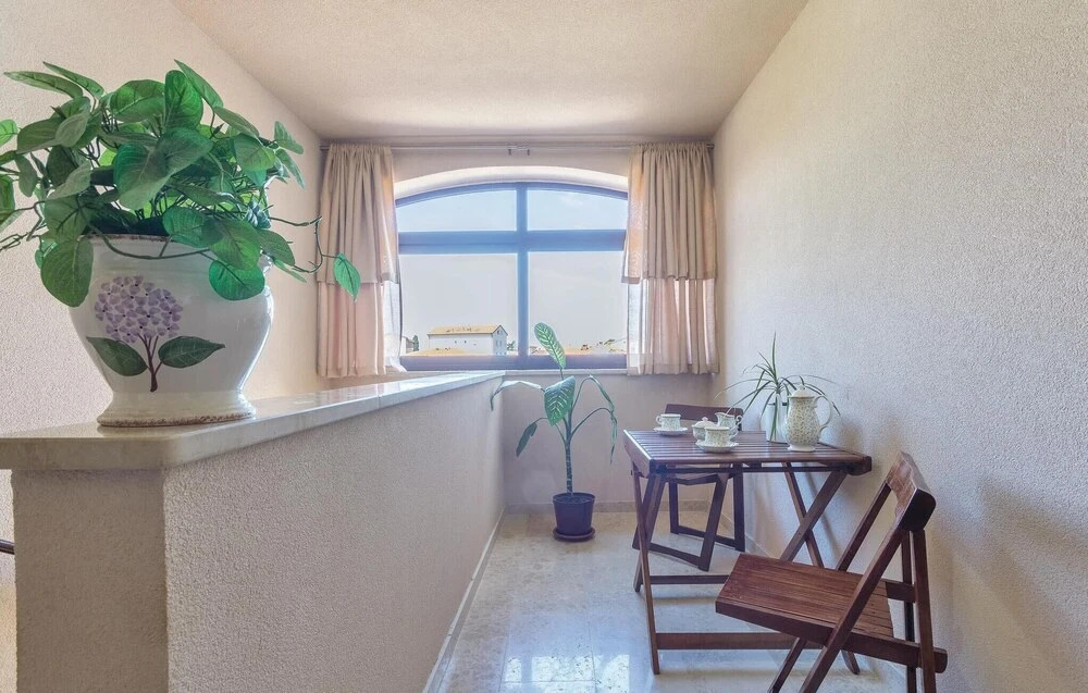 Awesome Apartment in Valbandon With 3 Bedrooms and Wifi