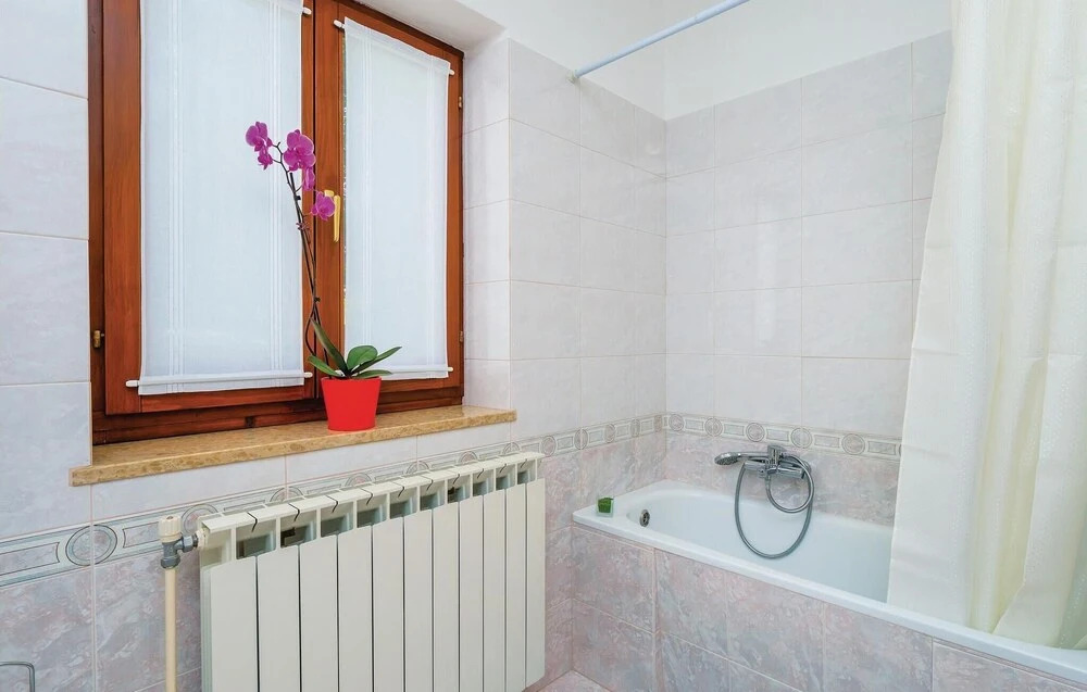 Stunning Apartment in Nedescina With Wifi and 3 Bedrooms