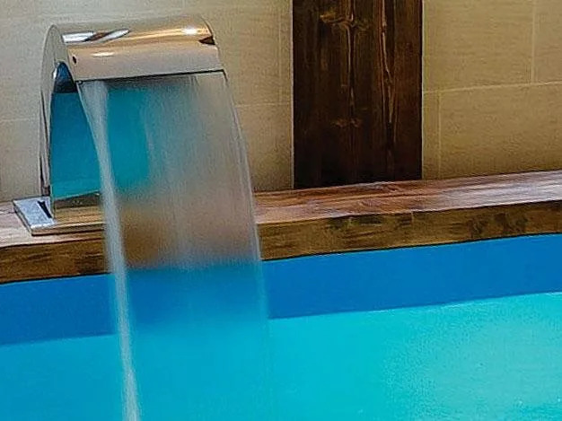 ZimaSnow Ski & Spa Club