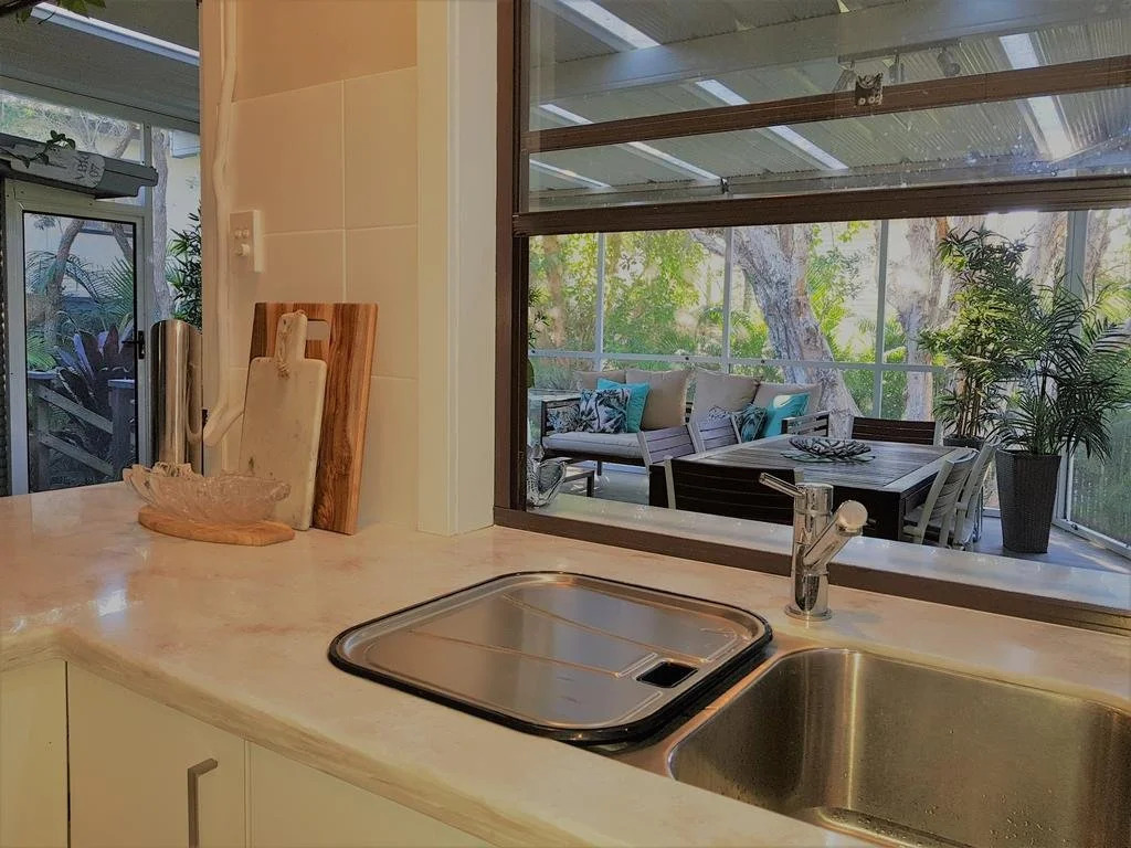 CHILL-OUT BEACH HOUSE - One Mile Beach