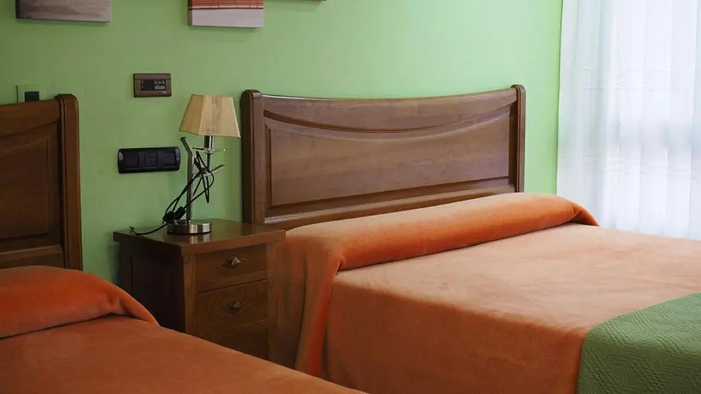 House with 5 Bedrooms in Sevares, with Wonderful Mountain View, Enclosed Garden And Wifi