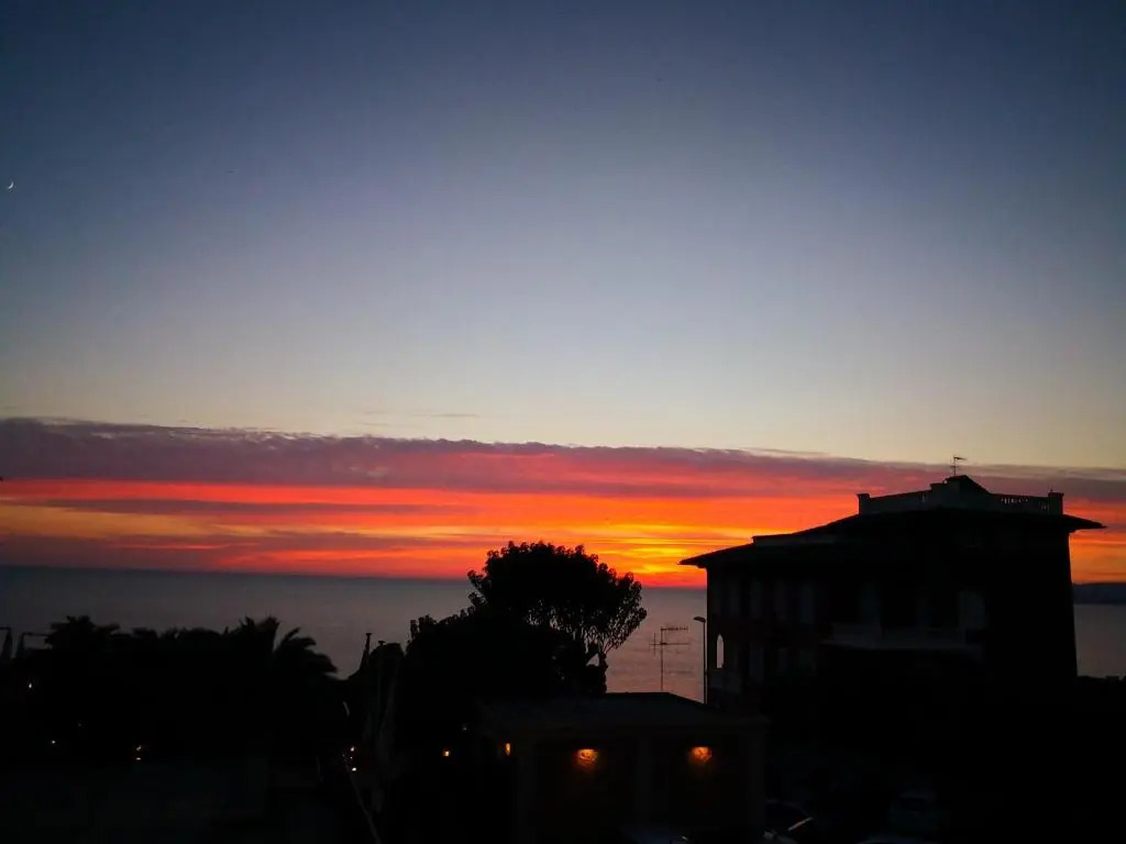 Zona residenziale, appartamento incantevole vista mare