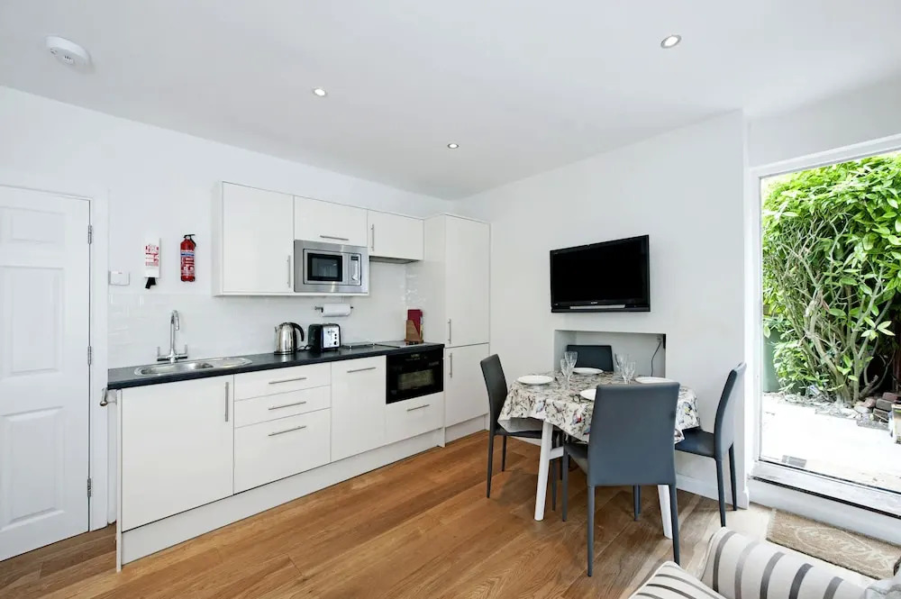 Guest Suite At No 24 West End Terrace