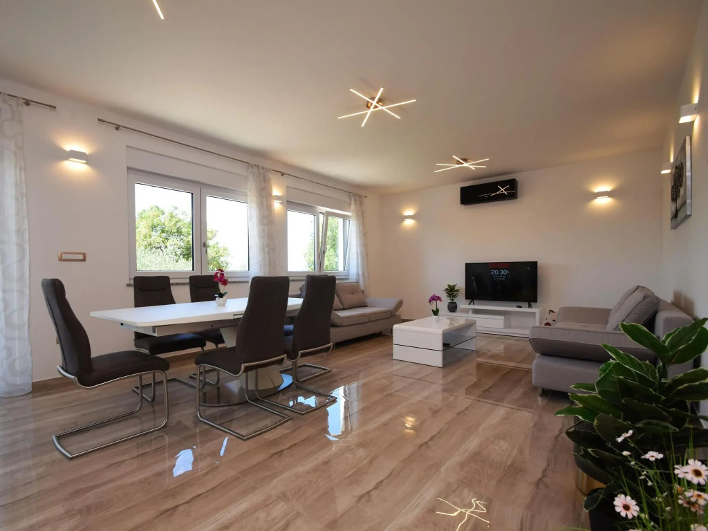 Apartments in Starigrad-Paklenica, modern and comfortable