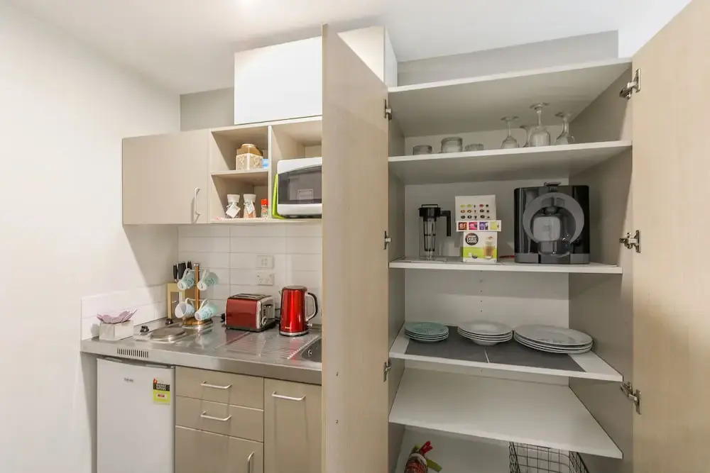 1 Bedroom Apt with 2 Bathrooms in CBD