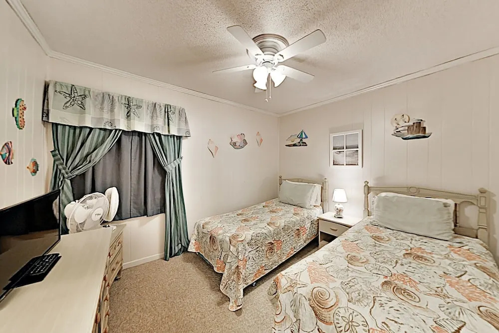 237apabe 2 Bedroom Condo