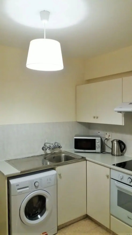 304 Carisa Holiday Flat