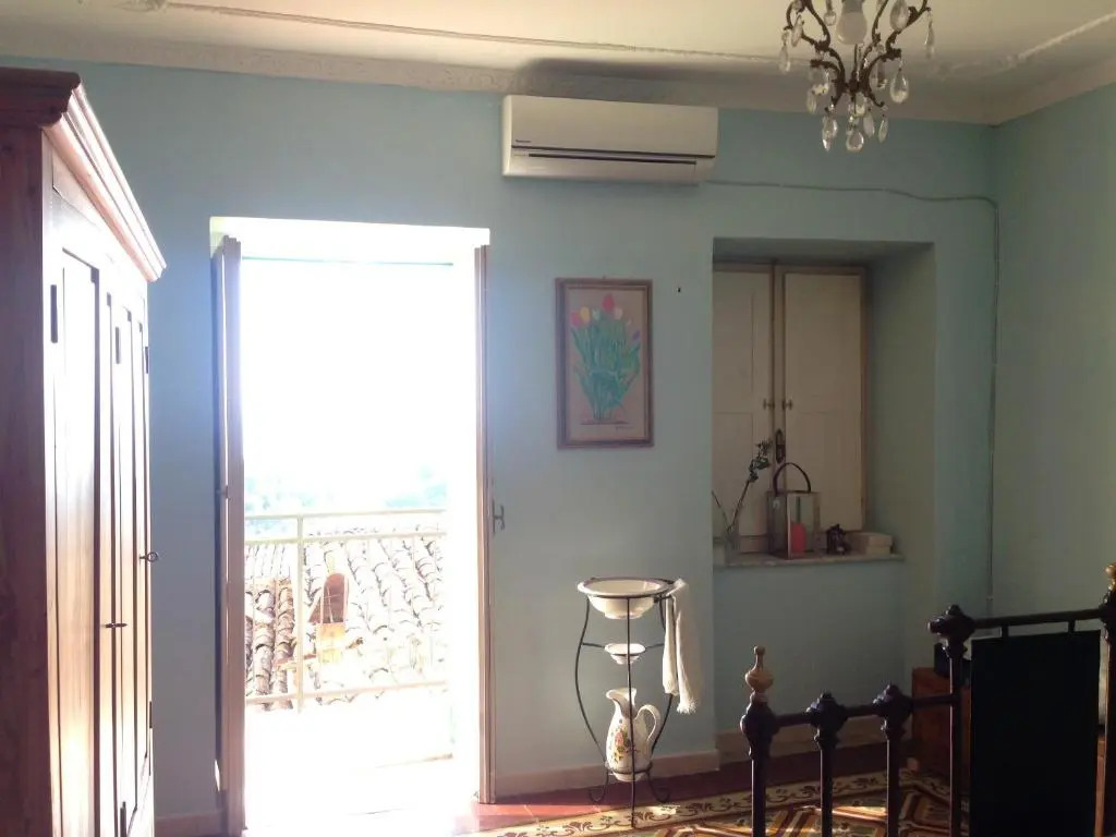 House With 2 Bedrooms in Rossano, With Wonderful sea View and Furnished Terrace Near the Beach