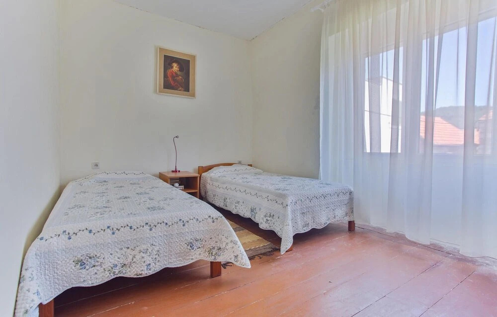 Beautiful Home in Veli Iz With Wifi and 3 Bedrooms