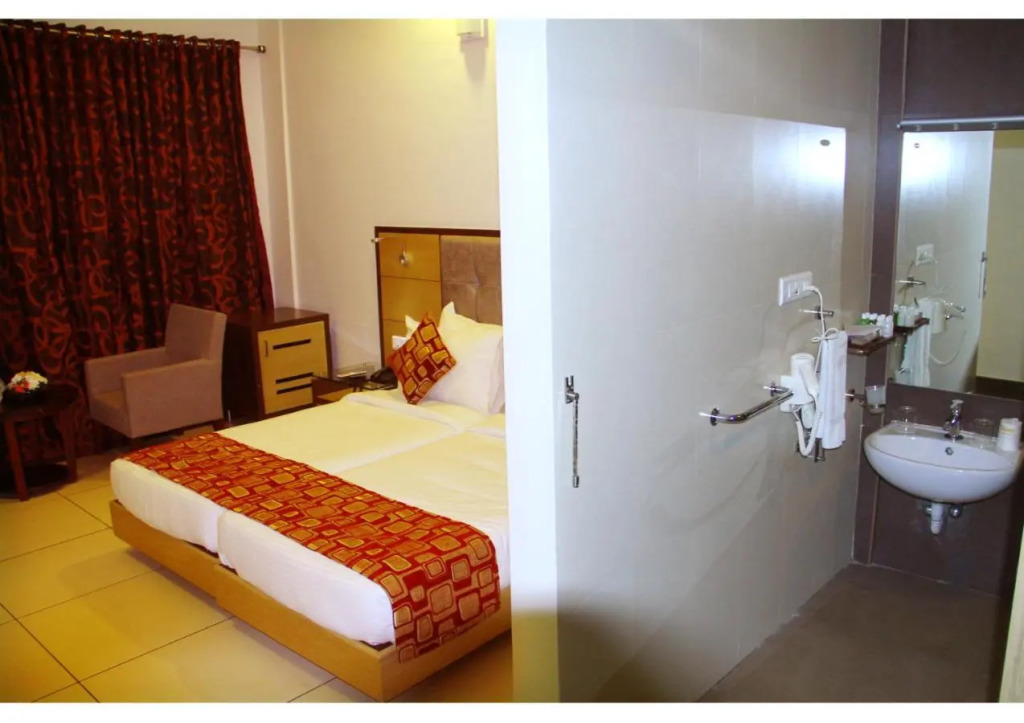 Aswathy Hotel