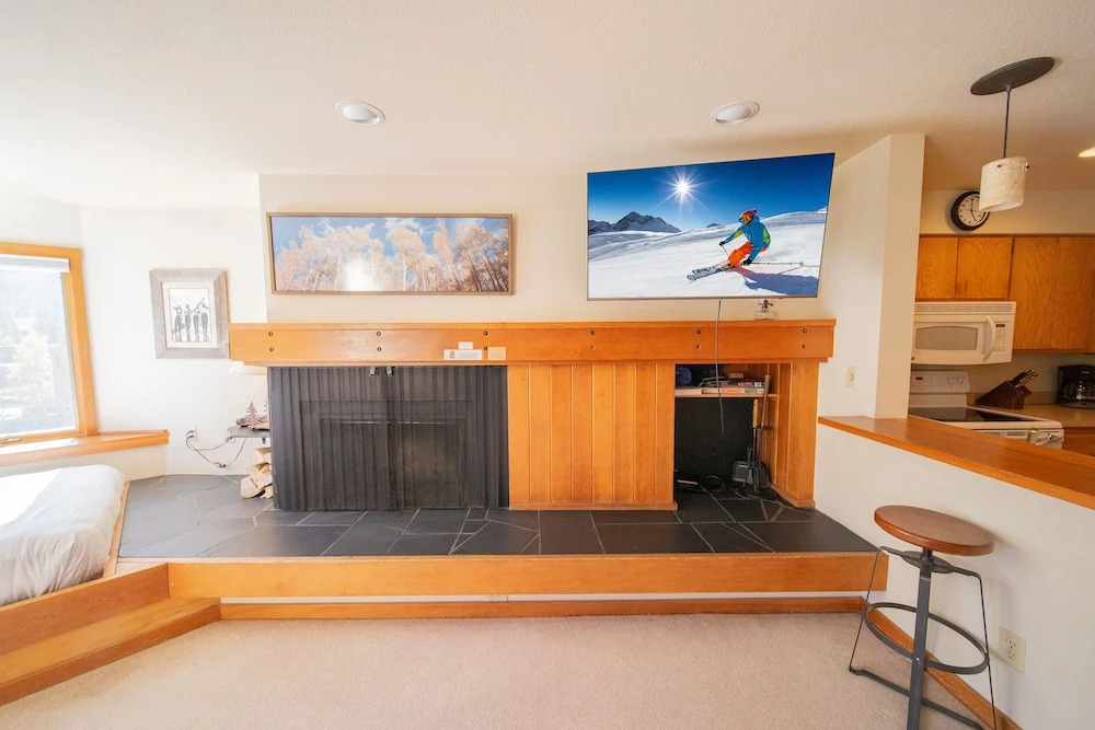 Lakeside 1495 by SummitCove Vacation Lodging