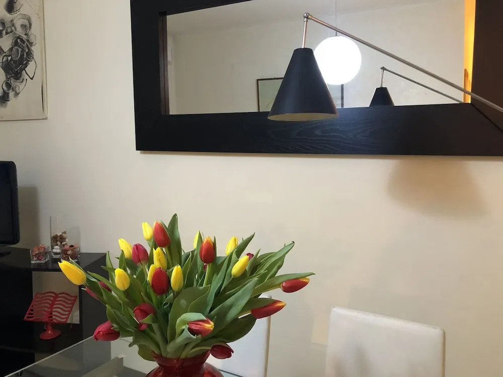 Izzy Apartment