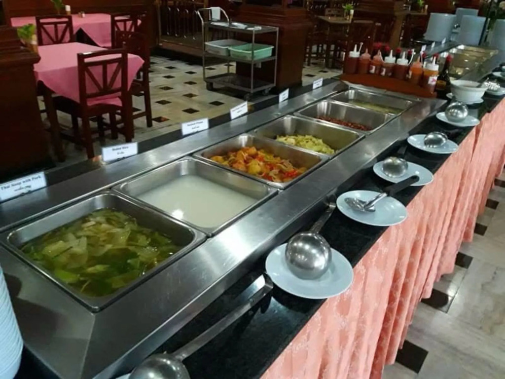 Royal Palace Hotel