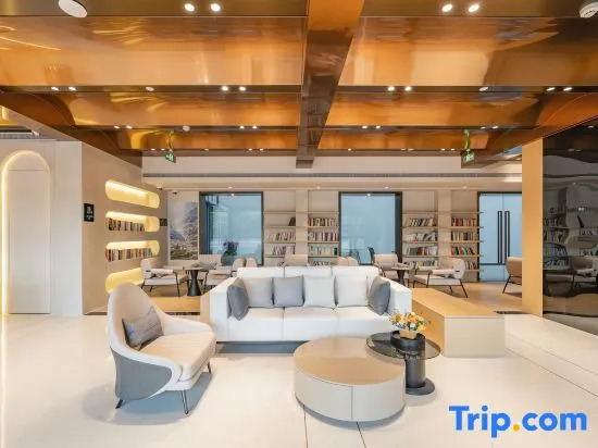 Atour Hotel Shanghai Pudong Caolu