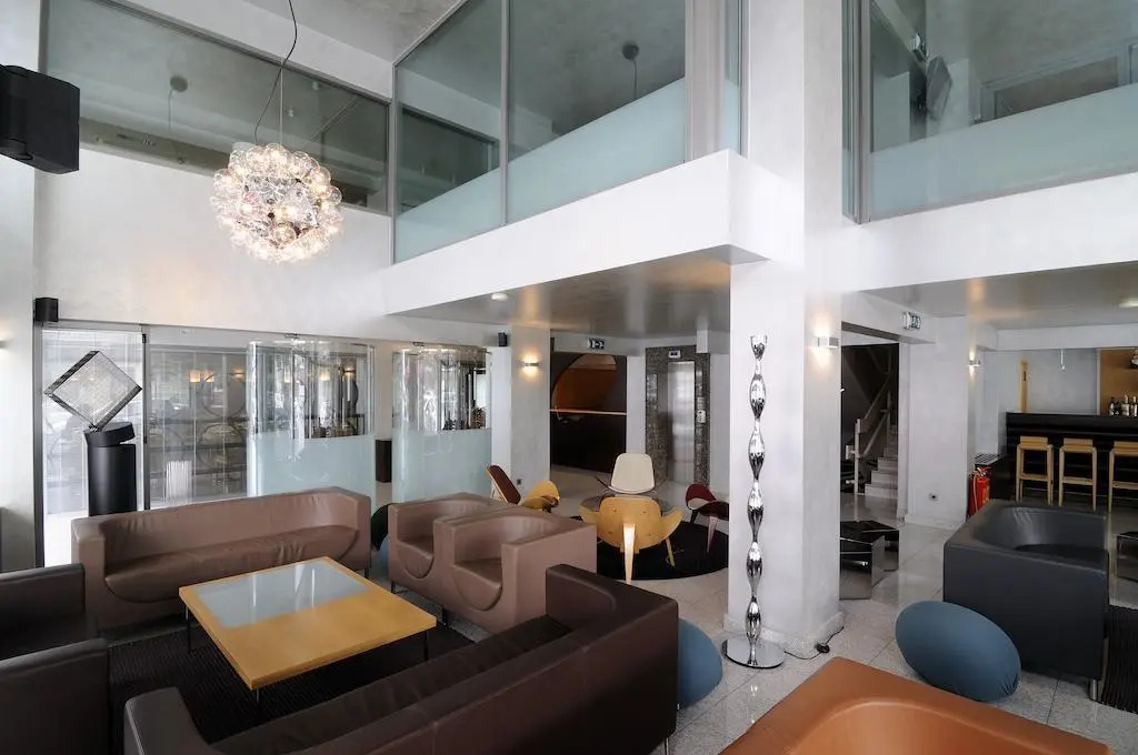 Maniatis Hotel