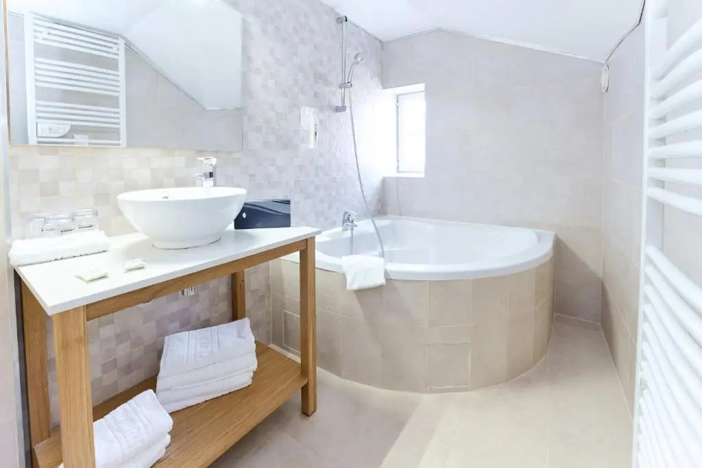 The Originals City, Archotel, Sens
