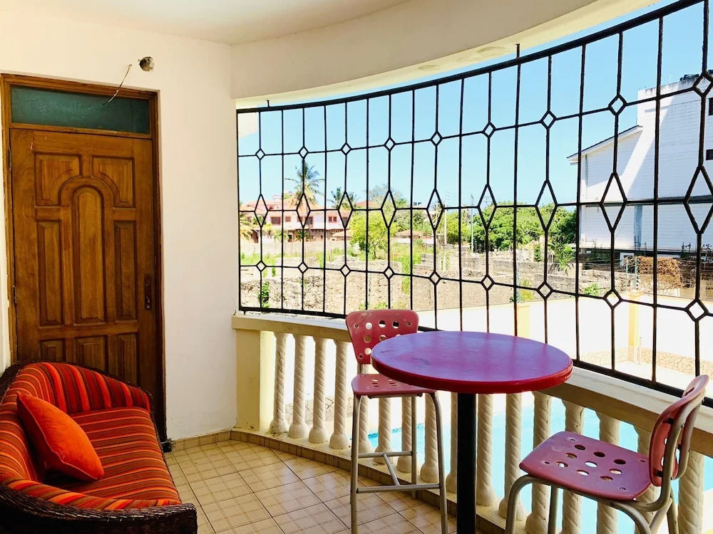 Lux Suites Furaha Holiday Apartments