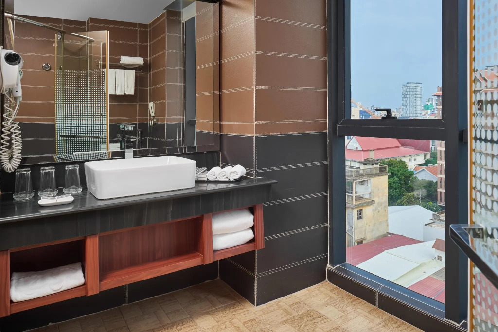 Essence Hotel-Phnom Penh
