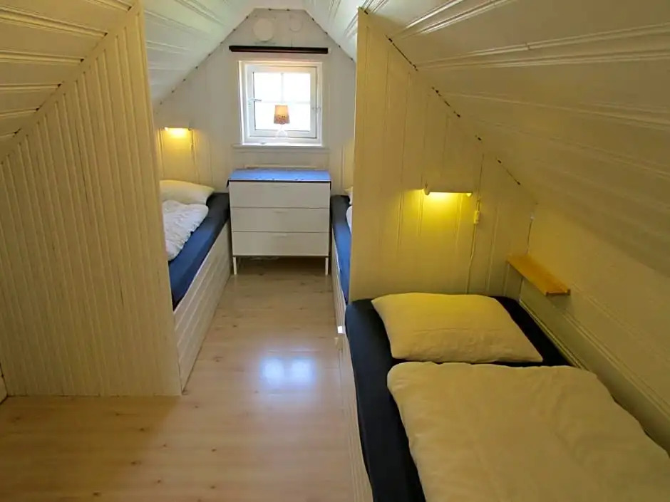 DeLays Guest House