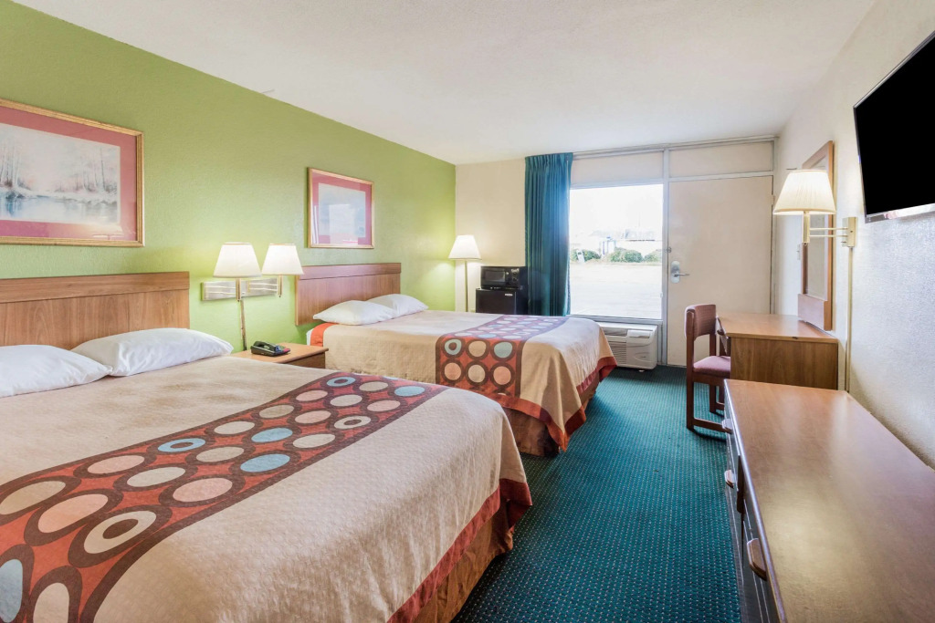 Super 8 by Wyndham Tifton