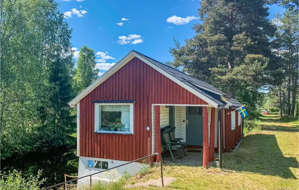 Cozy Home In Torsby With House Sea View