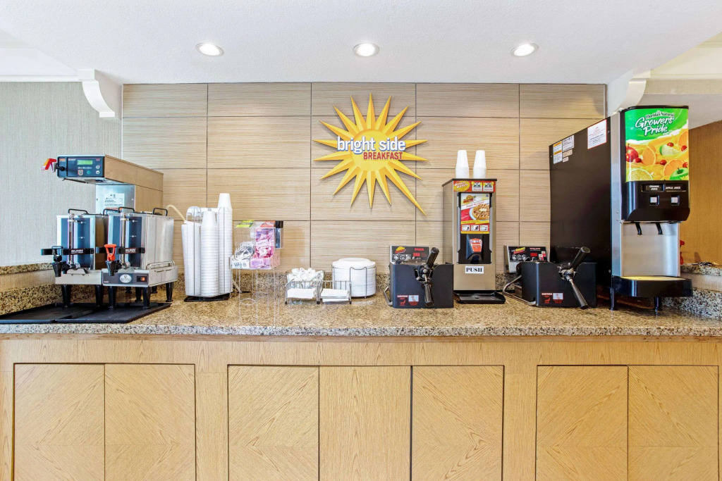 La Quinta Inn by Wyndham Orlando Airport West
