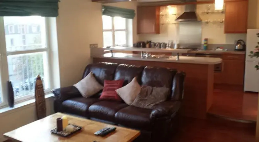 Silver City SA- Executive City Centre Suite