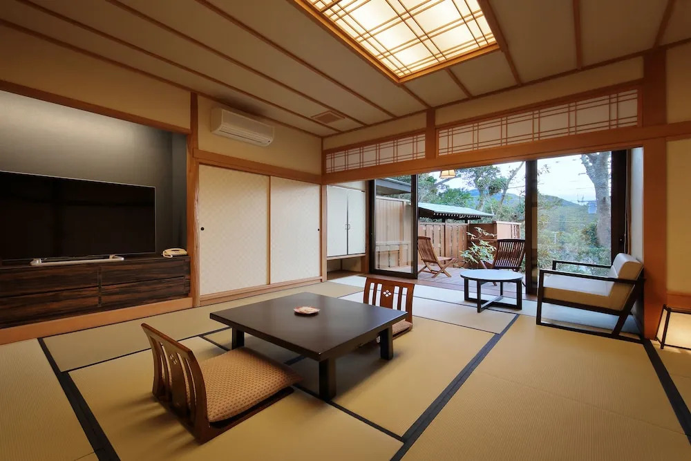 Ryokusuitei