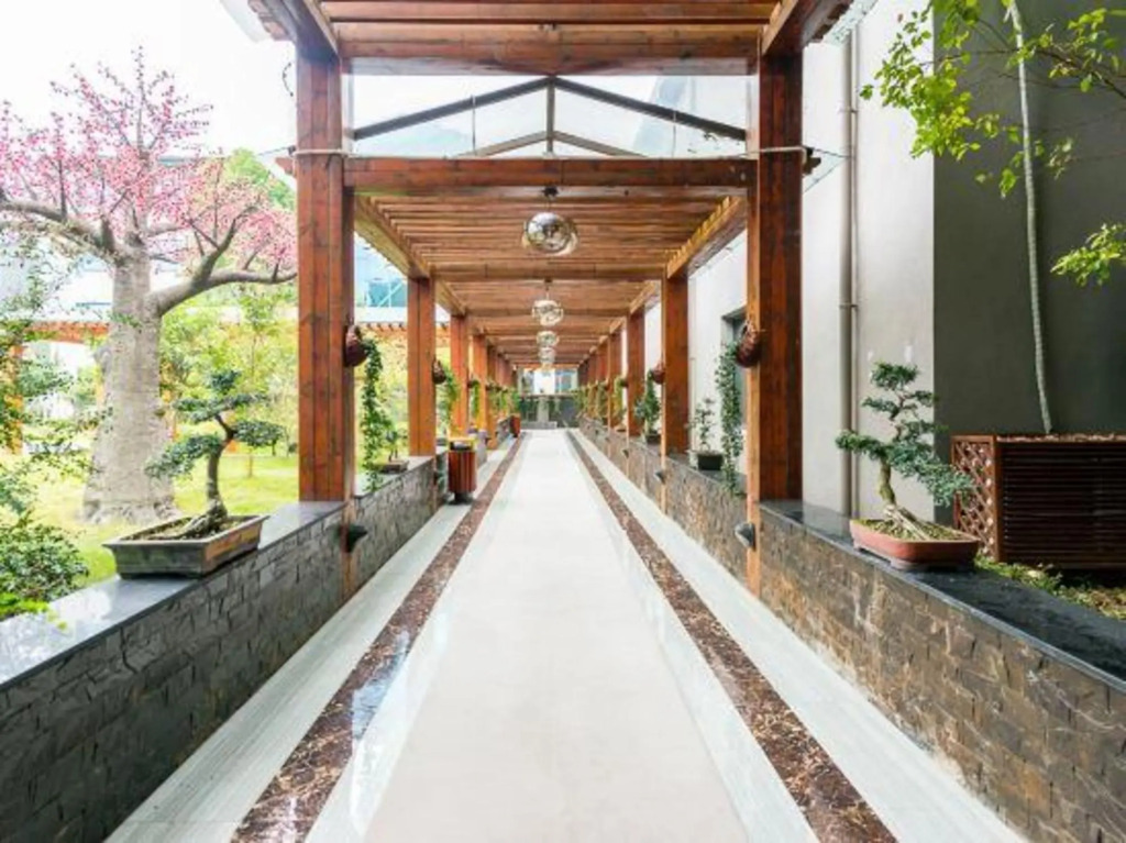 Siyang Fenghua Lizhi Hotel