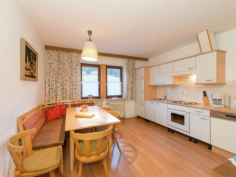 Spacious Apartment in Hollersbach im Pinzgau near Ski Area