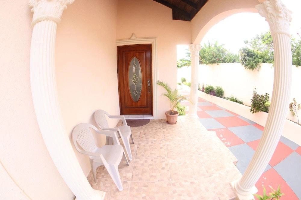 4 BR Villa close to Golf Club - Montego Bay - PRJ 1239