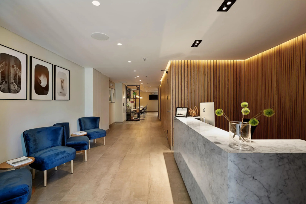 14 Urban Hotel