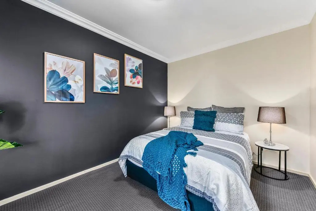 Accommodation on Lansell 2