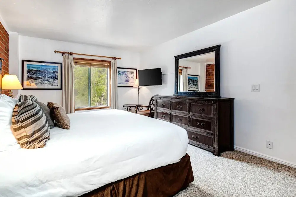 Park Station 124 2 Bedroom Condo by RedAwning