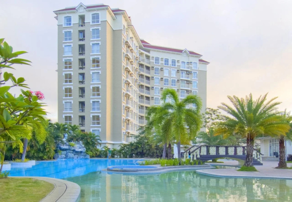 Bellini Suites at Presidio, Lakefront