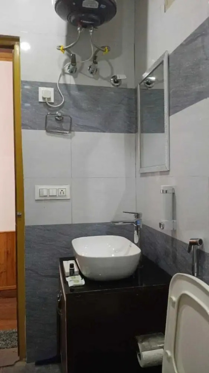 Tirthan Villa Resort