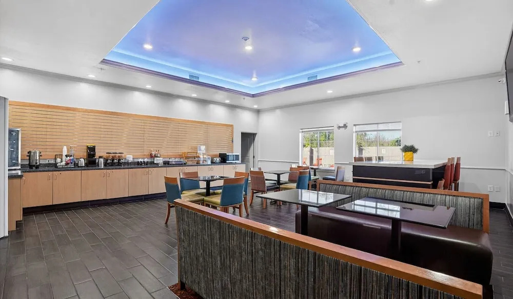 Sonesta Essential Hotel Houston-I-45 Spring