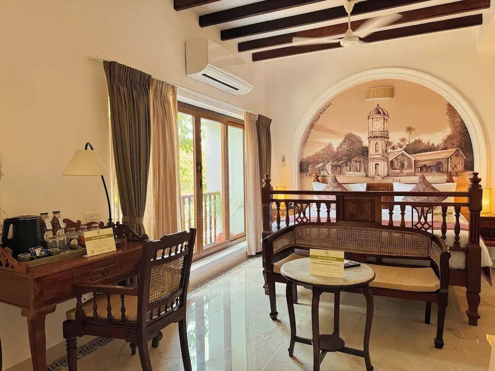 La Plage Seaview Suites