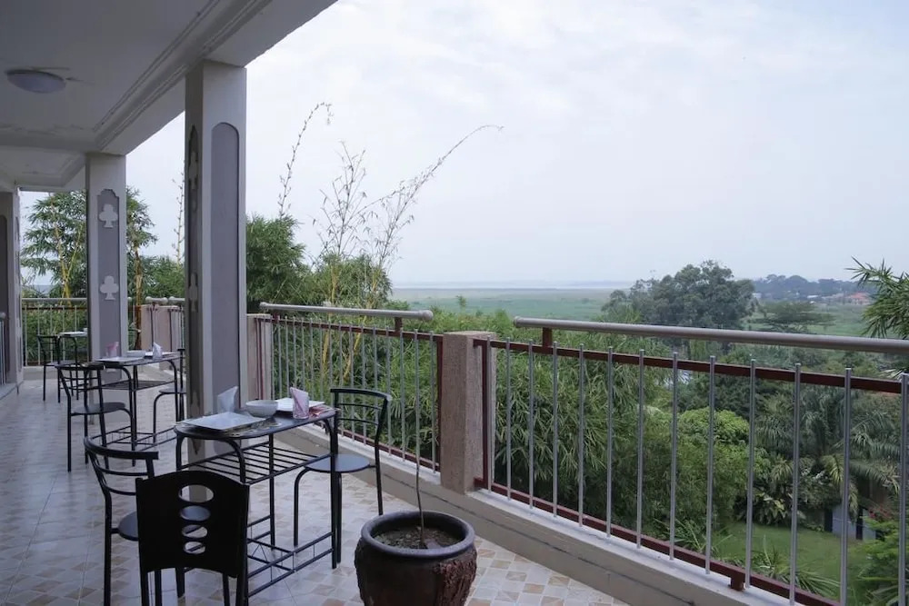 Crystal Hotel Apartments Entebbe