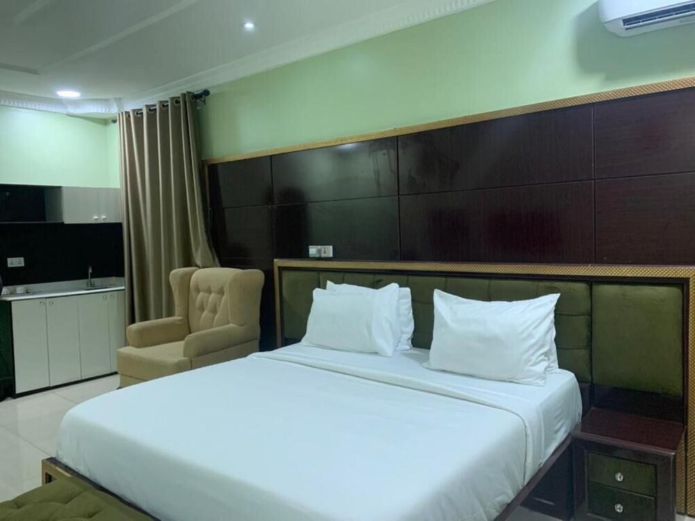 Nestvier Hotel