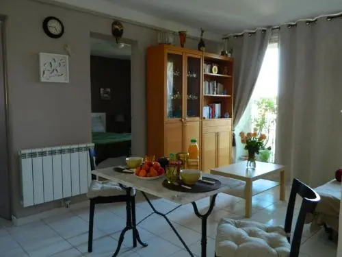 Chambre dhôte Zen chez Philippe Parking free