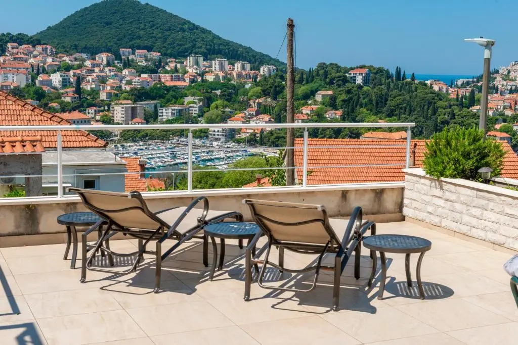 View Port Apartments