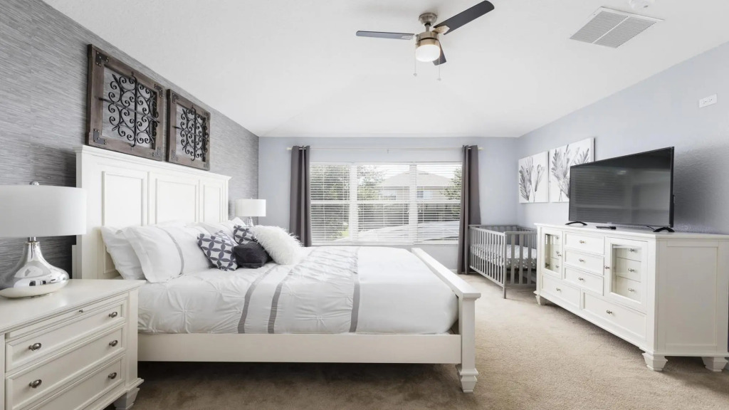 South Facing Pool Villa Near Disney