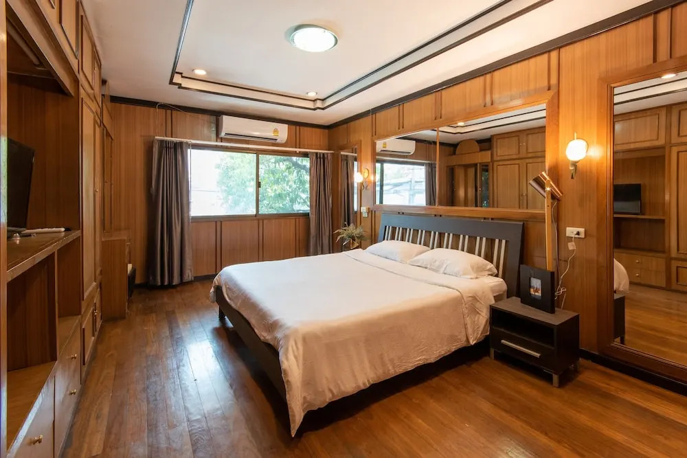 3 Br/ 300 Sqm/siam&platinum /wifi/hbo Go/ Netflix