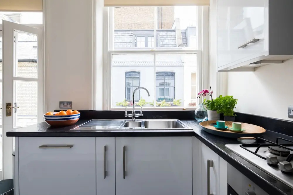Cornwall Gardens by Lime Street