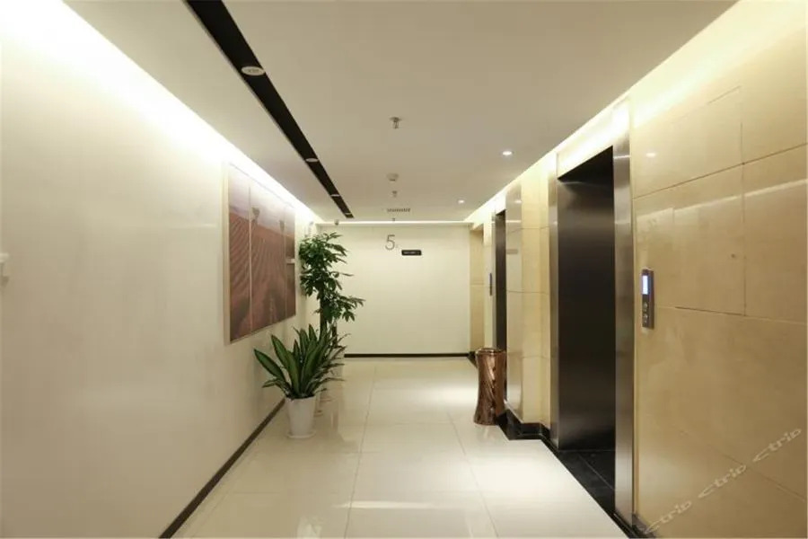 Yang Qiao Hotel