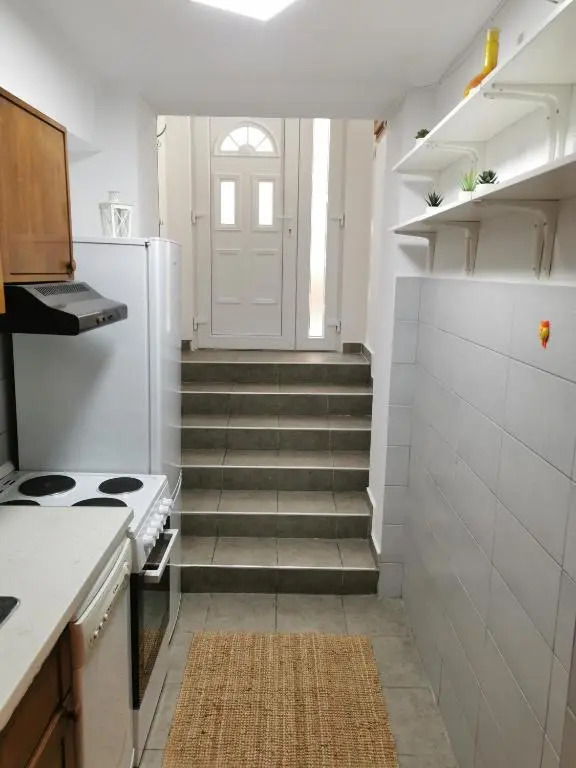 Cosy Garden apartment, center