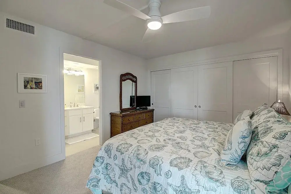 Clines Landing Cl215 2 Bedroom Condo by Redawning