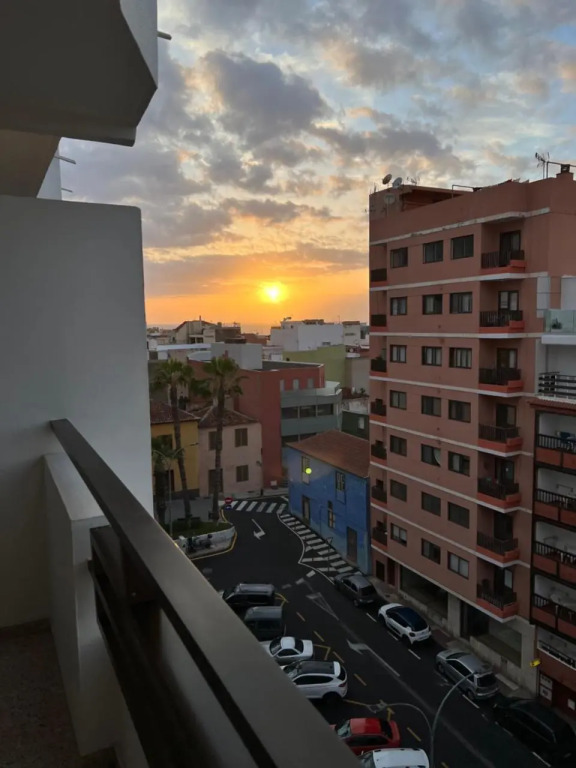 APARTAMENTOS PLAZA DEL CHARCO I