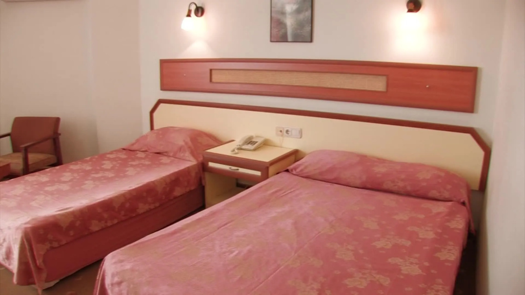 Kleopatra Beach Hotel